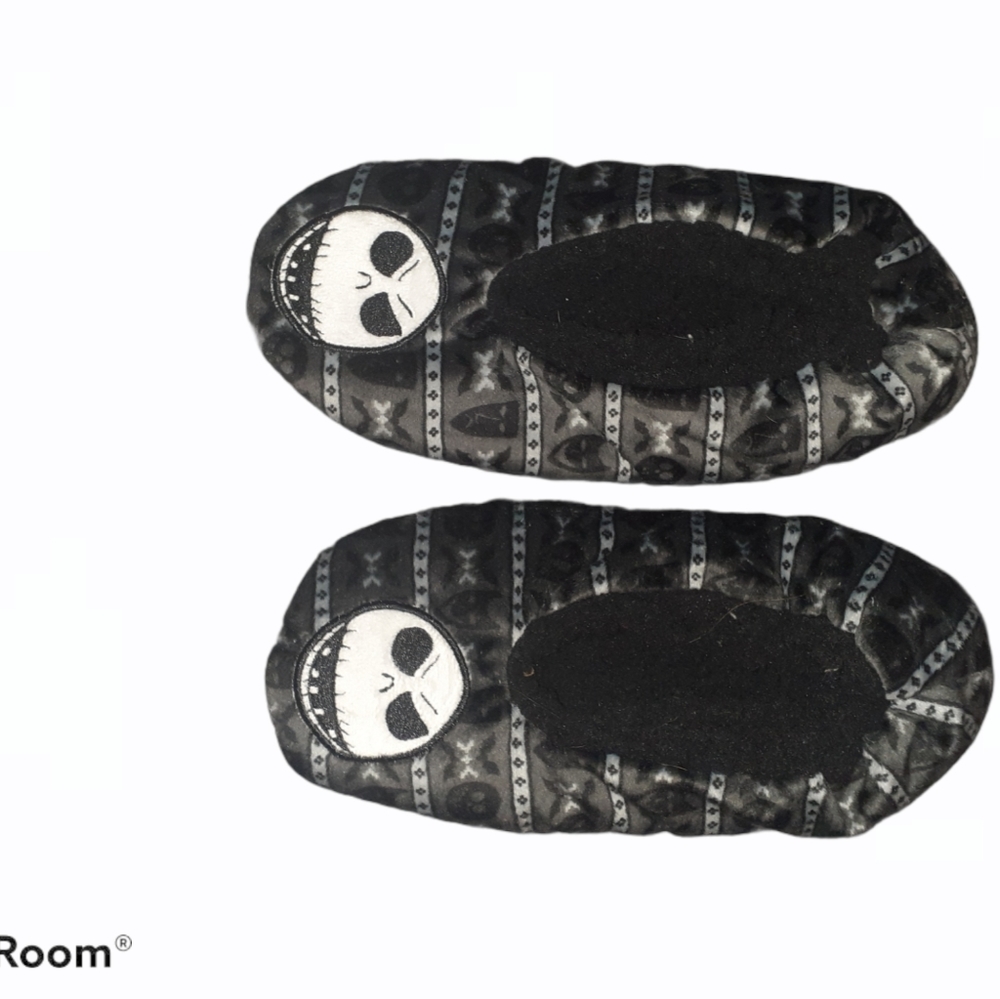 Men's slippers size 7/9